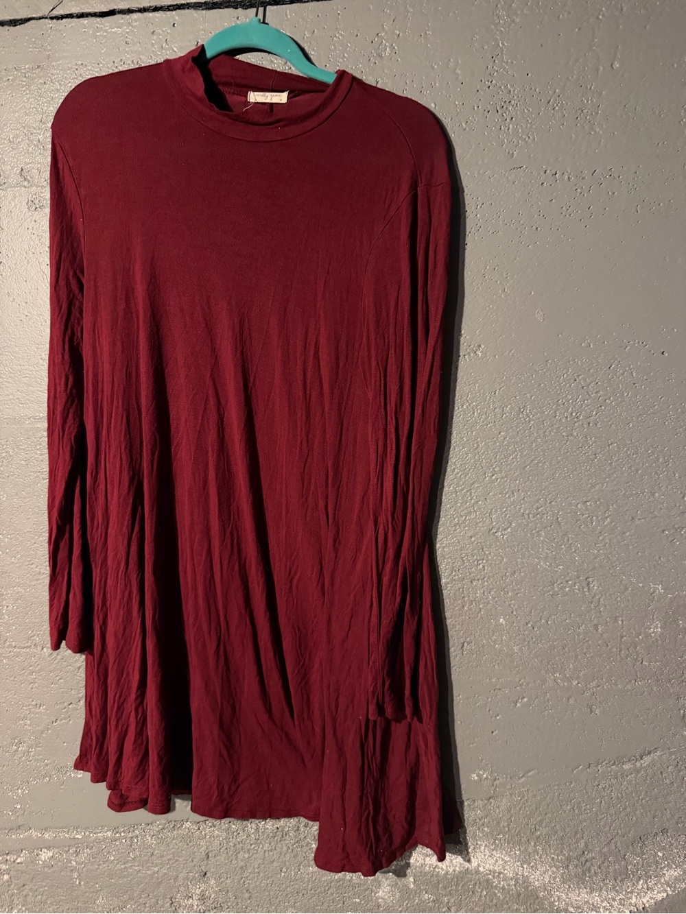 Long Sleeve Swing Dress Tee in Wine